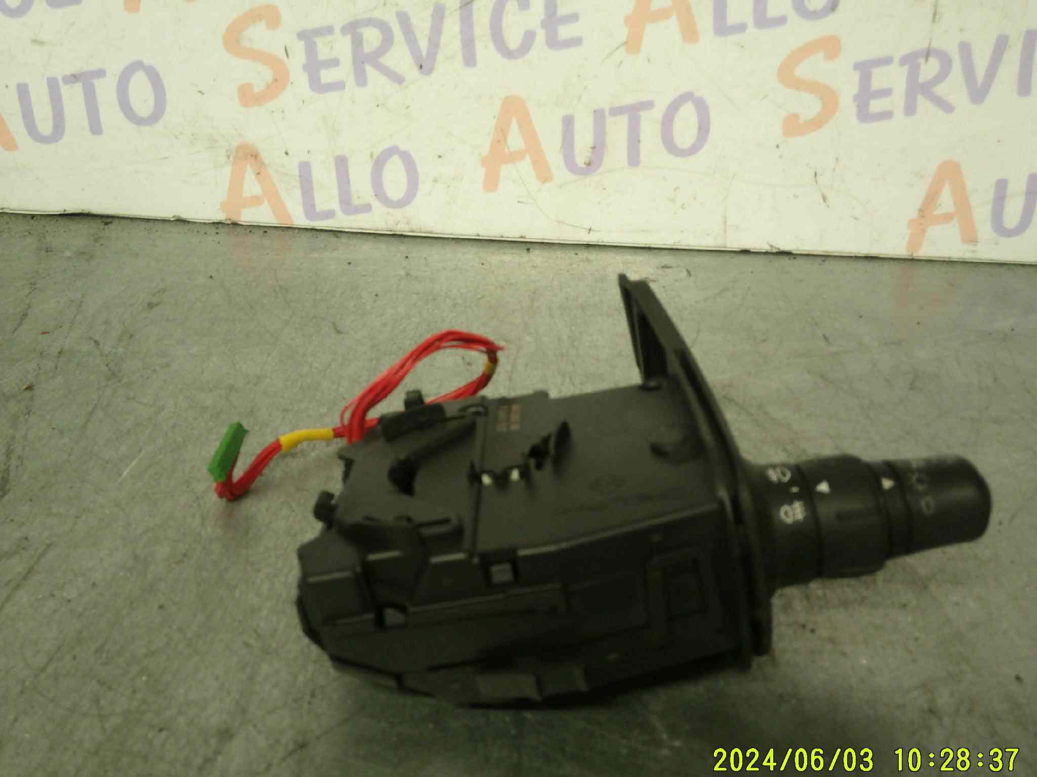 Commodo Gauche
RENAULT Clio 3 
phase 2 2011
