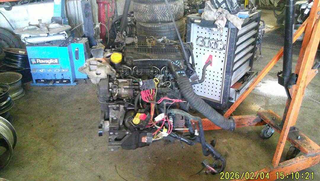 Moteur 
RENAULT Clio 2 phase 2 1.5 dci 

Type moteur : 75cv k9k_704
 Km 125890 km

Vendu sans alternateur, démarreur, compresseur de clim

Garanti(e) 9
 mois

Frais de Port sur devis