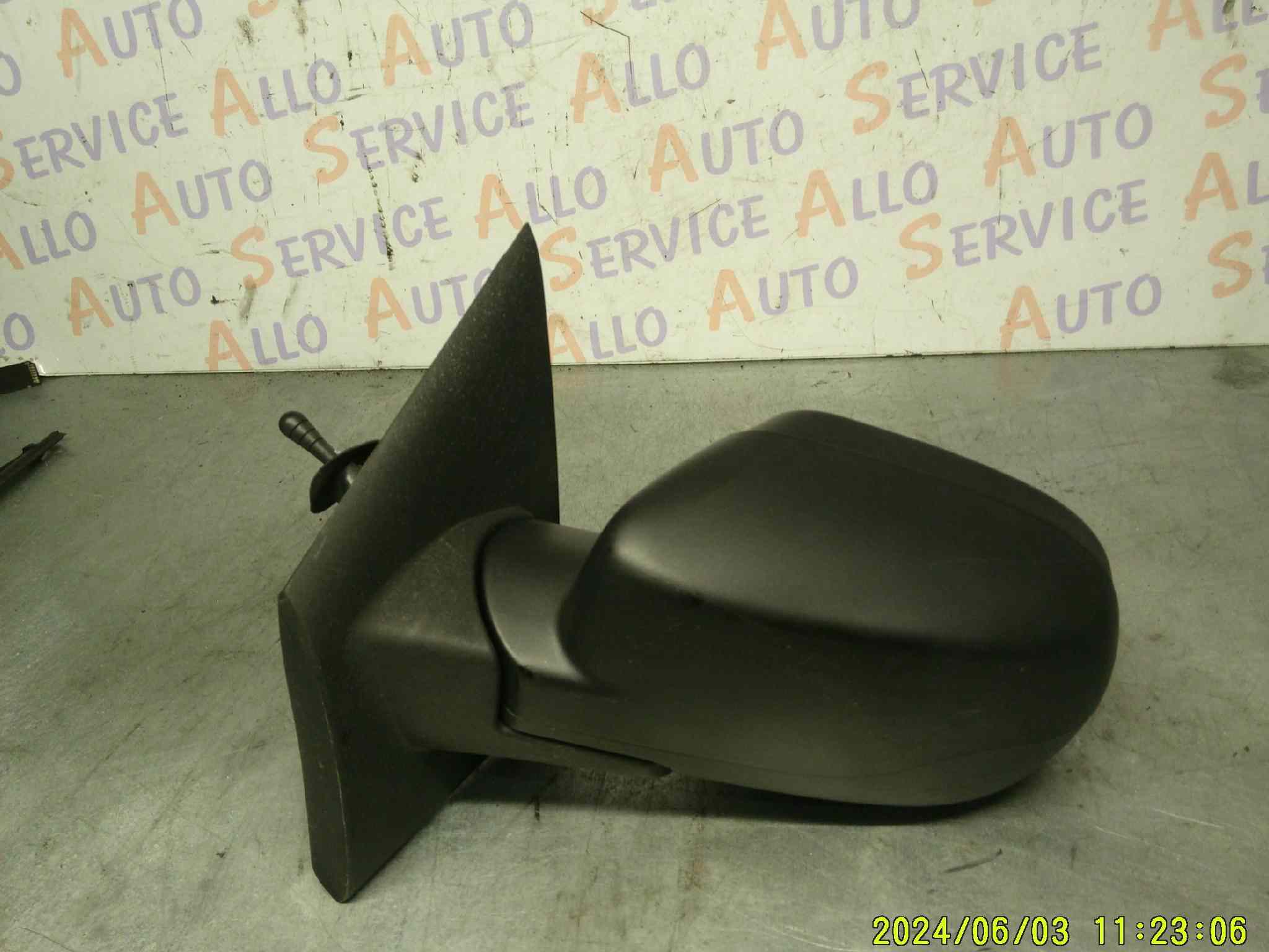 Retro Gauche manuel
RENAULT Twingo 2 
phase 1 2010 
