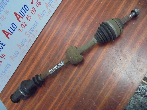 Cardan Droit
RENAULT Clio 2 1.5 DCI 80CV
An 06.2001 - 11.2003

