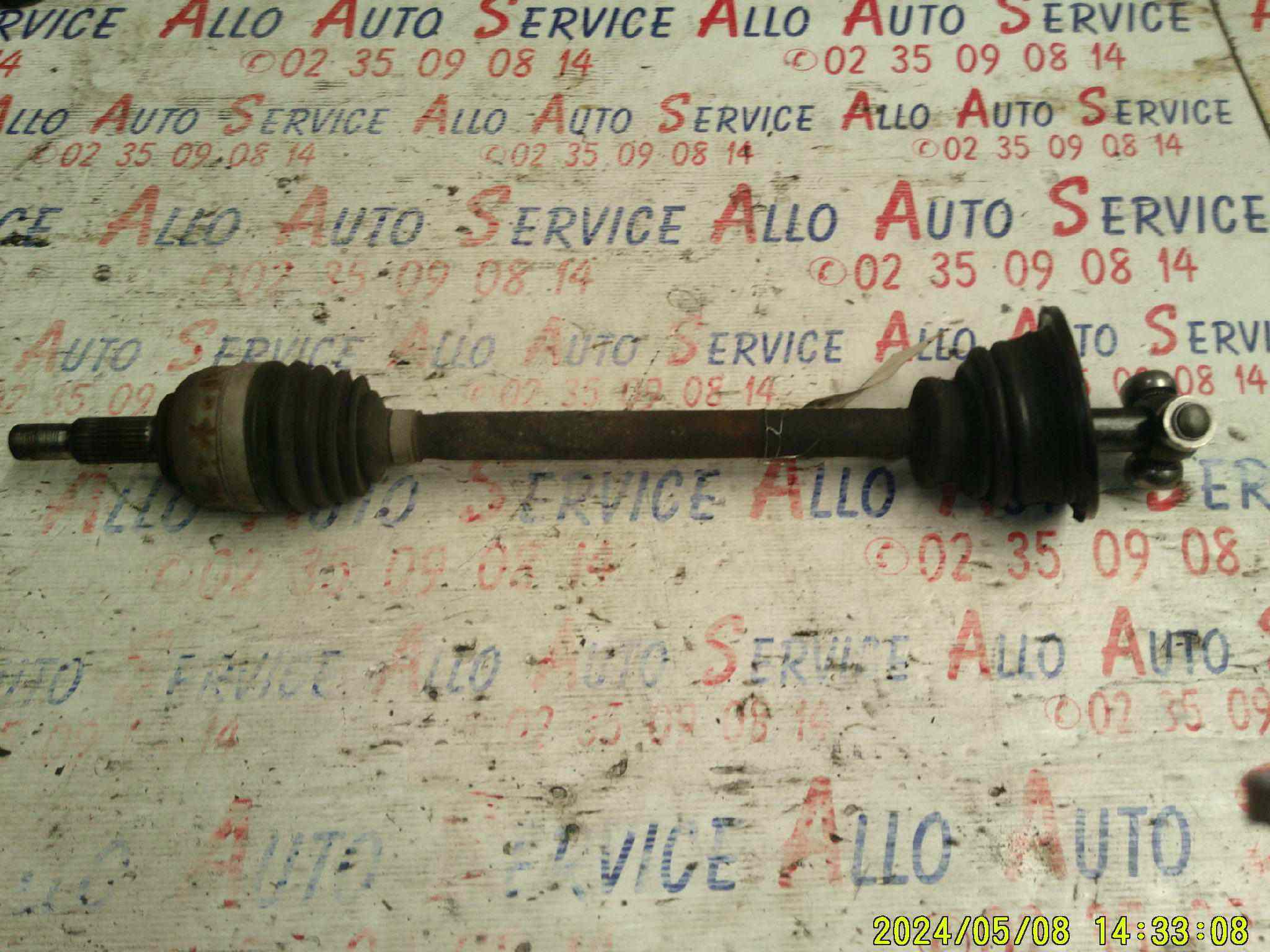Cardan Gauche
RENAULT Twingo 2 phase 1
1.2i essence

