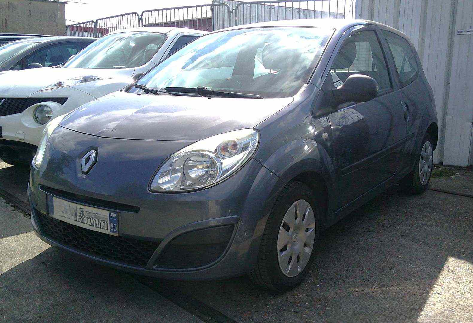 Occasion  RENAULT Twingo 2 PHASE 1  1.5 DCI 

65 CH

MILLESIME 01/2008

227528 KMS