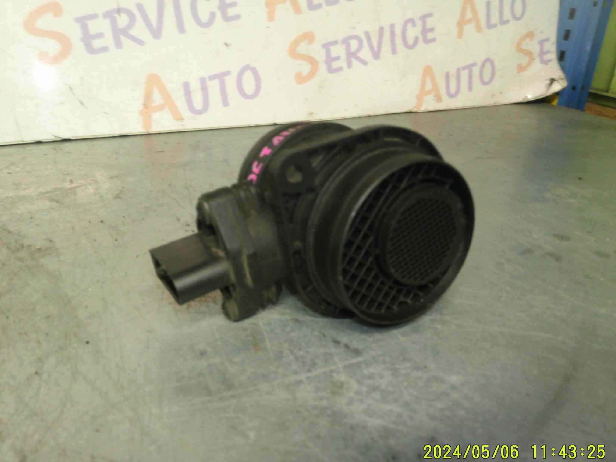 Débitmètre Air 
SKODA Octavia 2 1.9 TDI
réf: 0281002531
