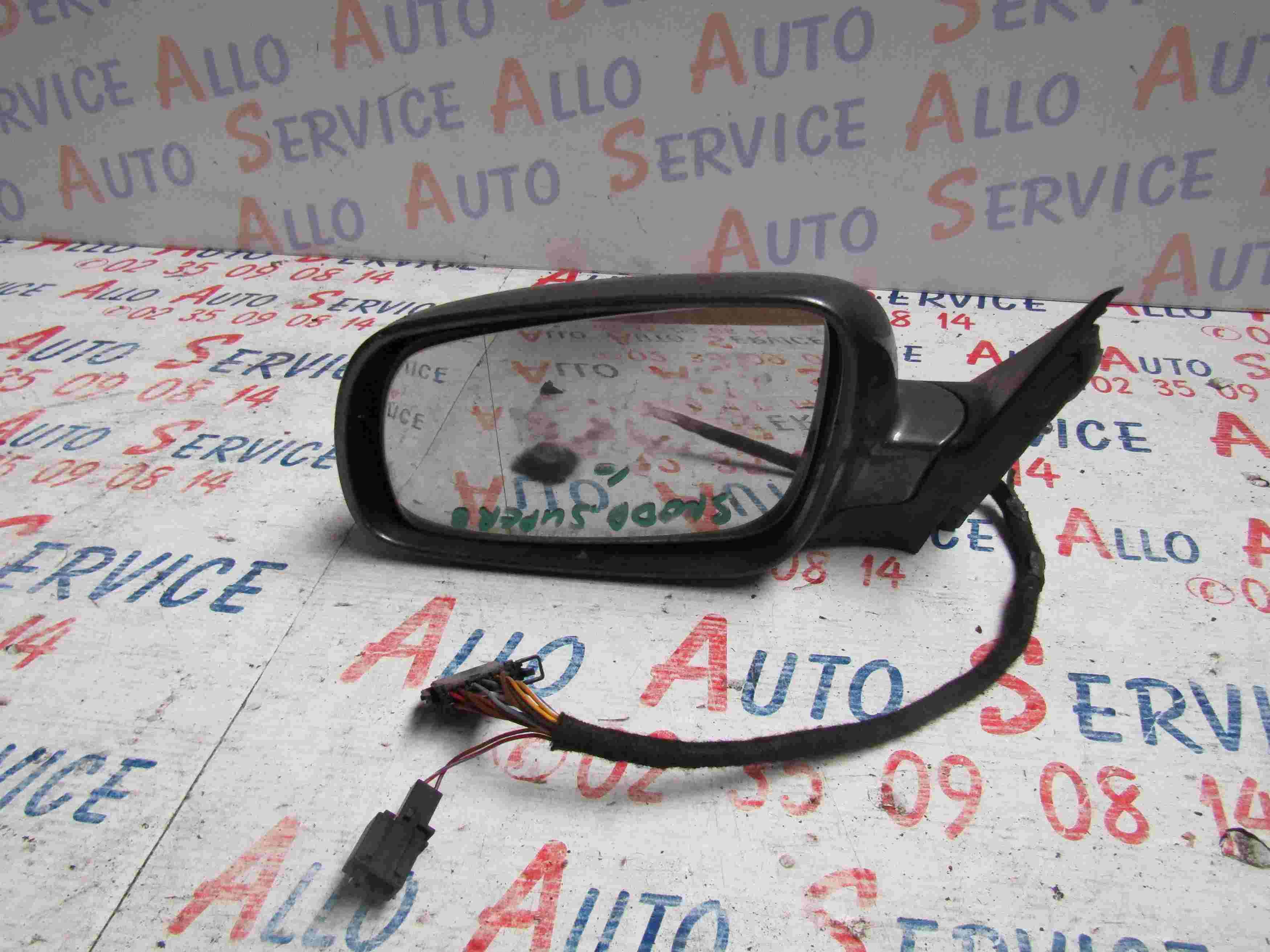 Retro Electrique Gauche
SKODA Superb 1

Couleur: Noir
05.2003
Frais de port sur devis

