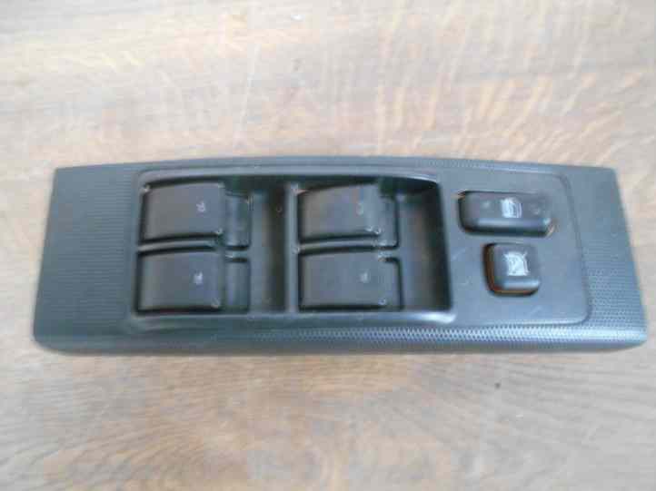 Commande Vitre 
TOYOTA Corolla 2 Verso
An 05.2004 - 06.2007