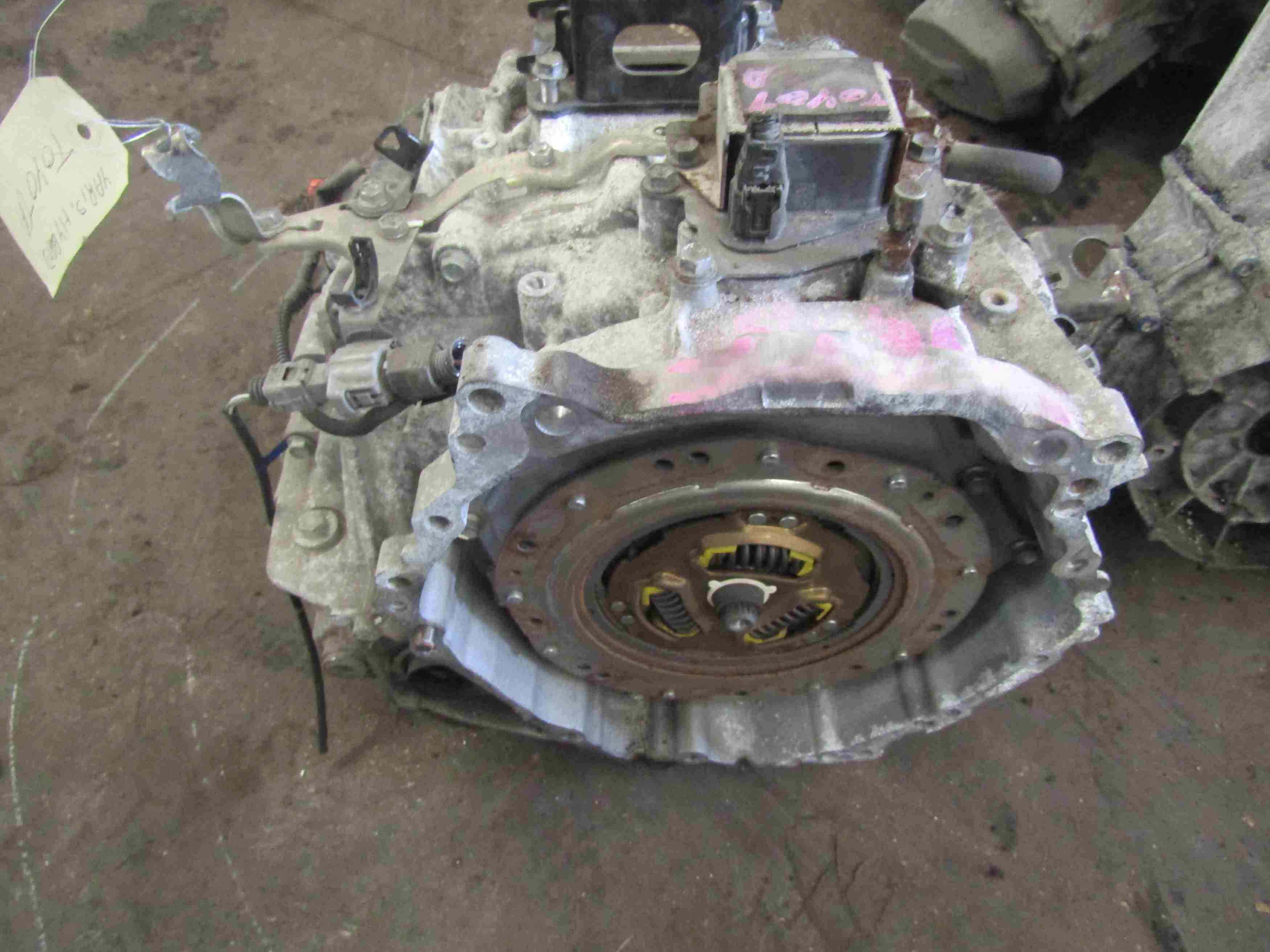 Boite de vitesses 
TOYOTA Yaris 3 Phase 2 1.5i 75cv Hybrid

Type boite : CVFC
 NC Km

Garanti(e) 12 mois

Frais de Port sur devis