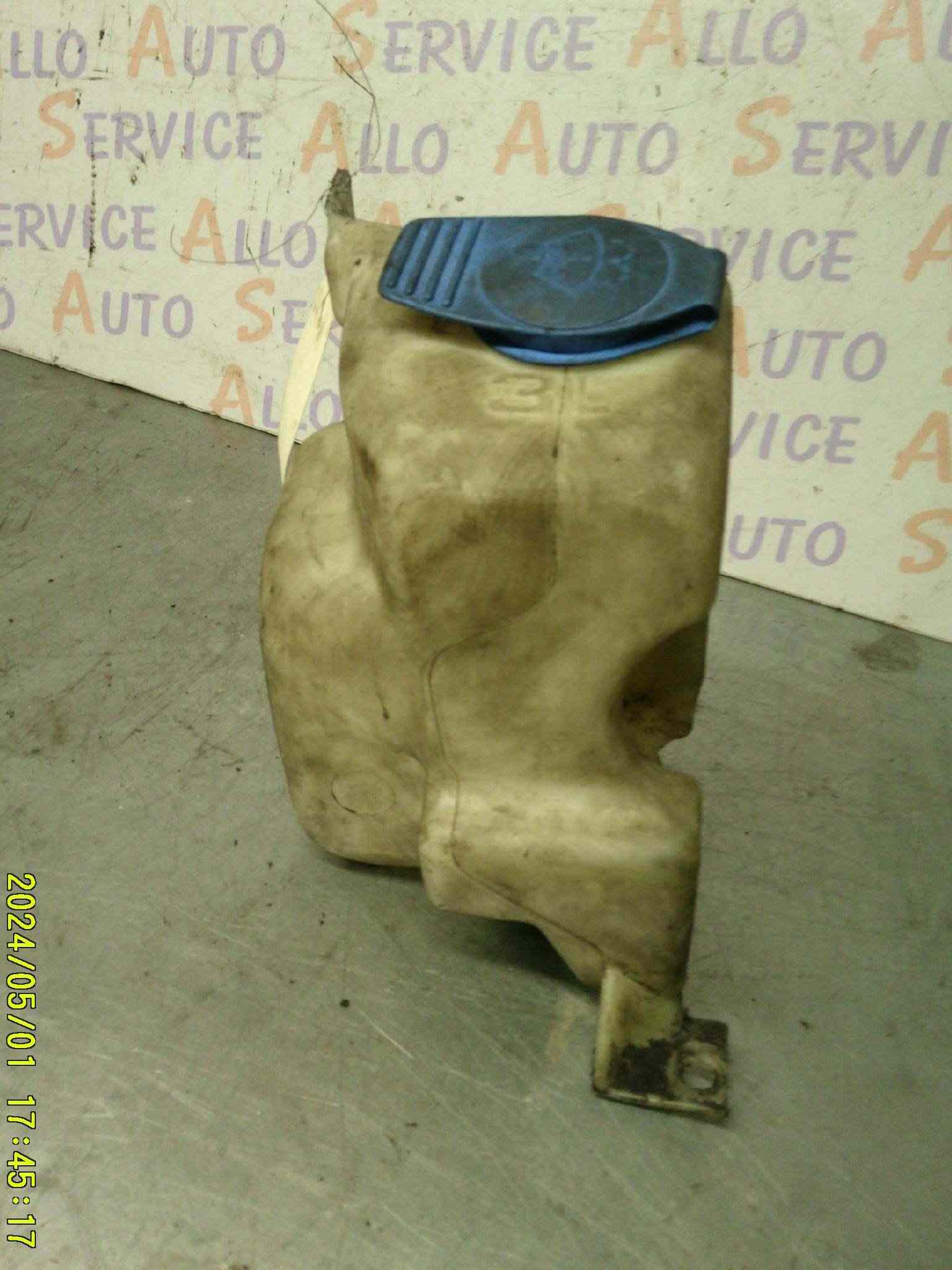 vase de lave glace
VOLKSWAGEN Golf 4

