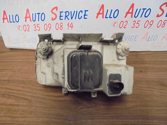 Feu Arriere gauche
VOLKSWAGEN Polo 5

