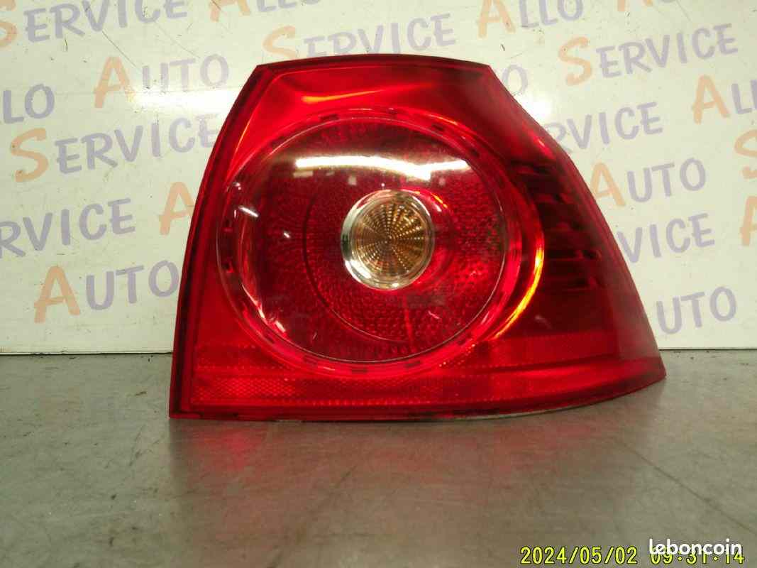 Feu Arriere Droit
VOLKSWAGEN Golf 5

