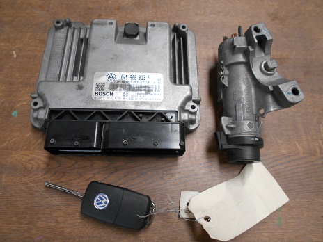 Kit de demarrage 
VOLKSWAGEN Polo 4 (9N3) 1.4 TDI 80CV
An 05.2005 - 09.2009

Comprenant 

Neiman + antenne avec 1 clé

Calculateur Bosch 
0281 012 879 
045 906 013 F

Compteur Réf :6Q0 920 825 FX

