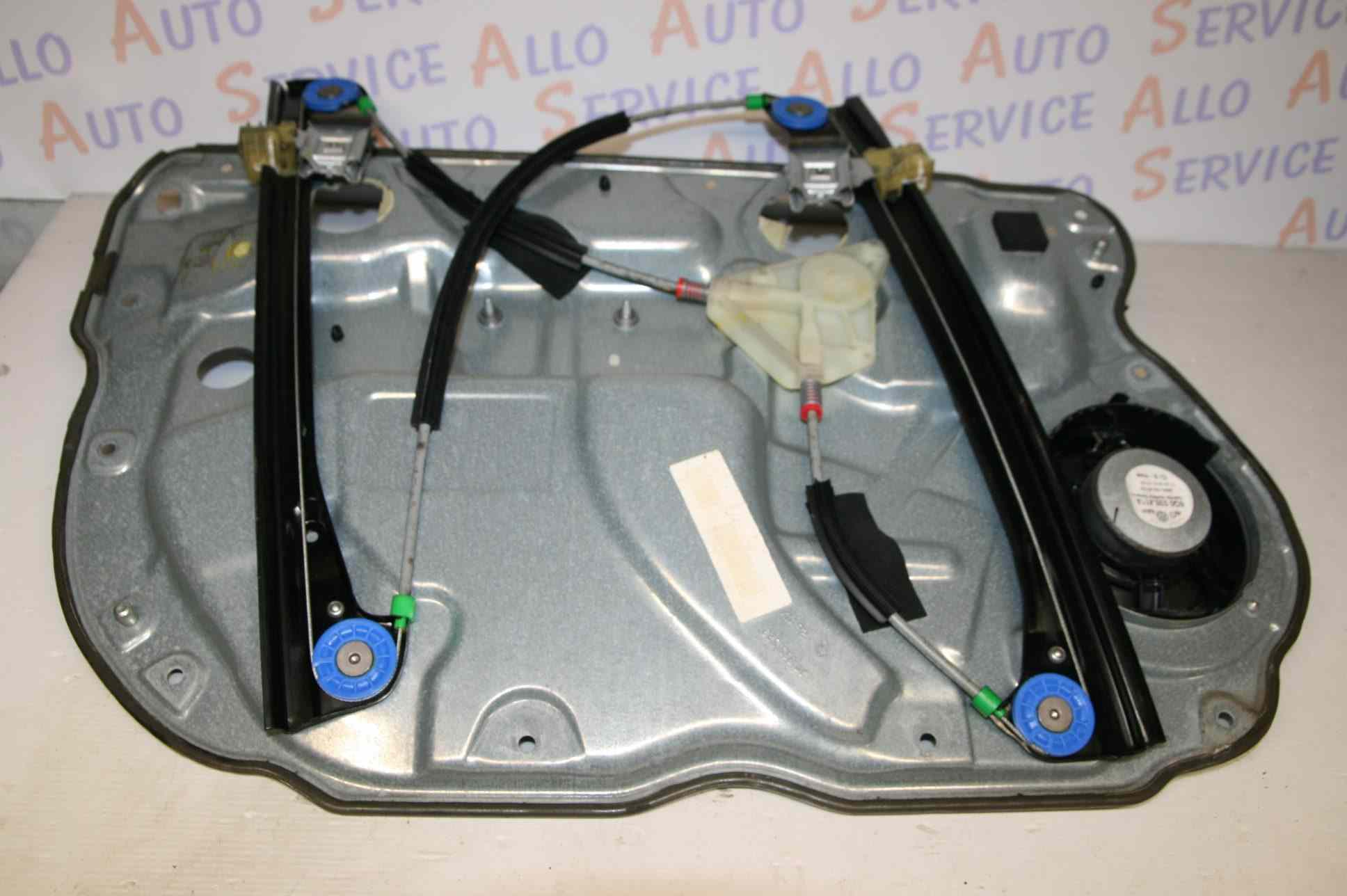 Leve Vitre Av Droit VOLKSWAGEN Polo 4 Phase 2 (9N2) 5 Portes
08.2008
