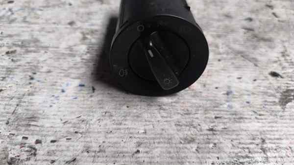 Commande de phare 
VOLKSWAGEN
BORA
Ref:1C0941531