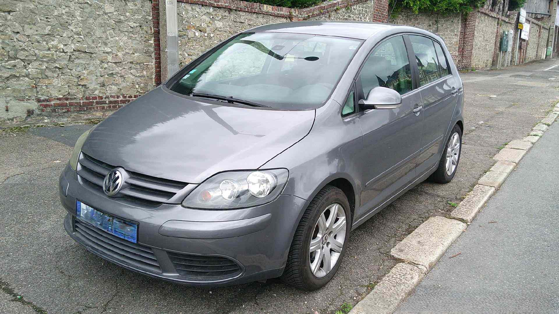 Occasion  VOLKSWAGEN GOLF PLUS PHASE 1 1.9 TDI 8V TURBO

105 CH

MILLESIME 08/2006

196678 KMS

BON ETAT GENERAL

BOITE AUTOMATIQUE

ATTELAGE


