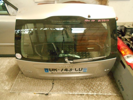 Hayon 
VOLVO V50
2004-01->2007-06

Frais de Port sur devis